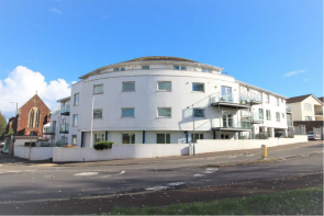Flat 3, 8 Tor Sands, Sands Road, Paignton TQ4 6EH
