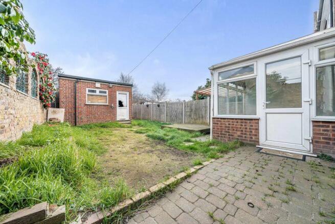 Rear garden shot 2