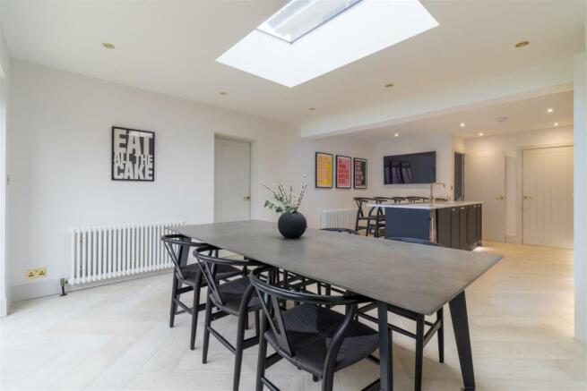 OPEN PLAN KITCHEN/DINER