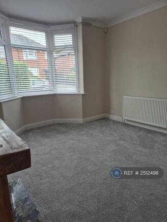 3 bed Semi-Detached to rent Image 4