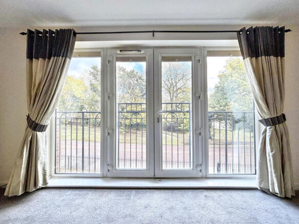 Fellside Road, Whickham, Newcastle upon Tyne, Tyne and Wear, NE16 5BR photo 3
