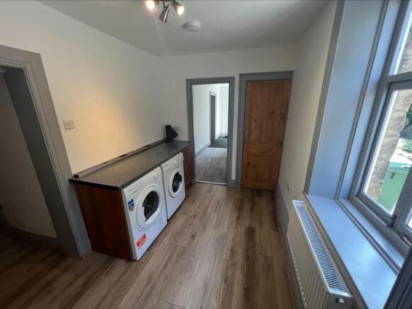 4 bed End of Terrace to rent Image 7