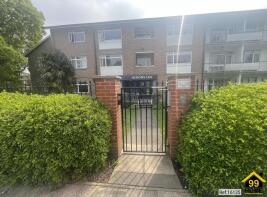 1, Herons Lea, Sheldon Avenue, Hornsey, London N6 4NB