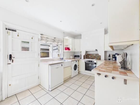 Kitchen- Mark Stephens EweMove Newmarket and Soham