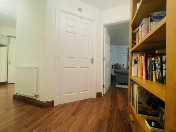 Photo 8