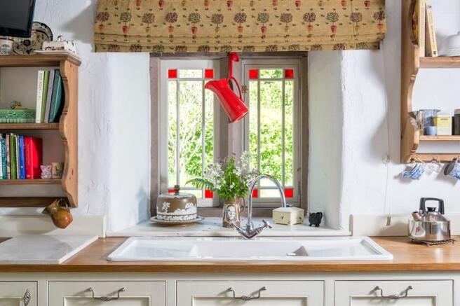 Kitchen detail 