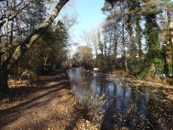 Basingstoke Canal