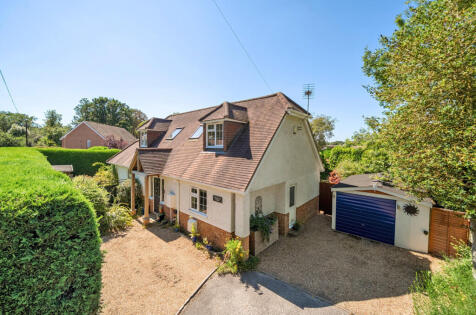 Crookham Road, Fleet, GU51