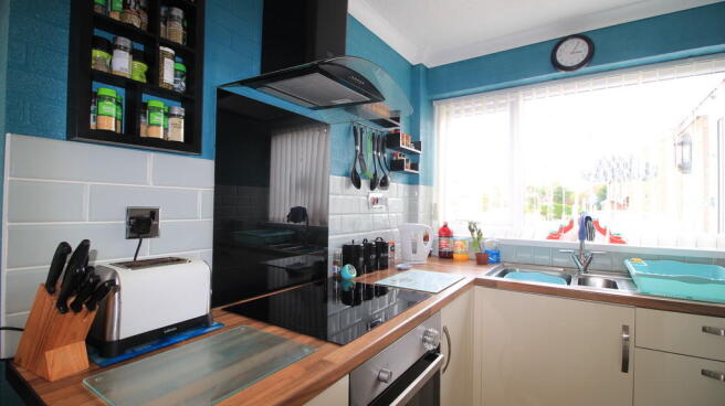 Photo 5