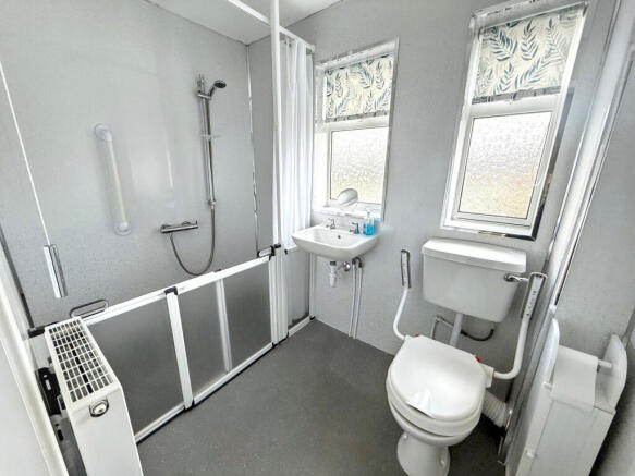 3 bed Terraced for sale Image 12