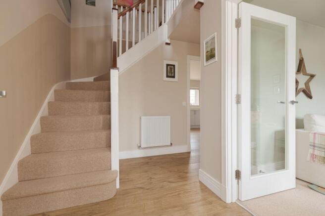 81 Saltcoats Avenue, Gullane, East Lothian, EH31 2EX photo 2