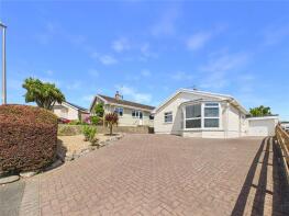 17 Culverston, Upper Hill Park, Tenby SA70 8JE