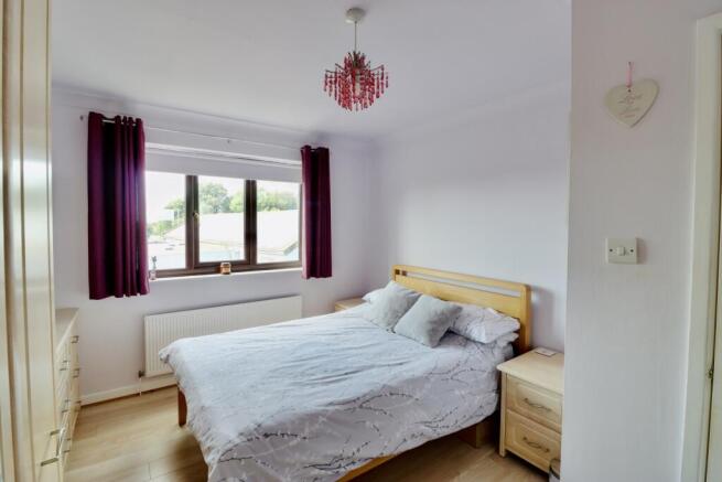 4 bed Detached for sale Image 7