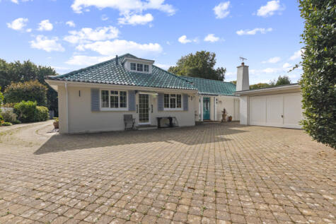 White Haven, The Drive, Aldwick, West Sussex