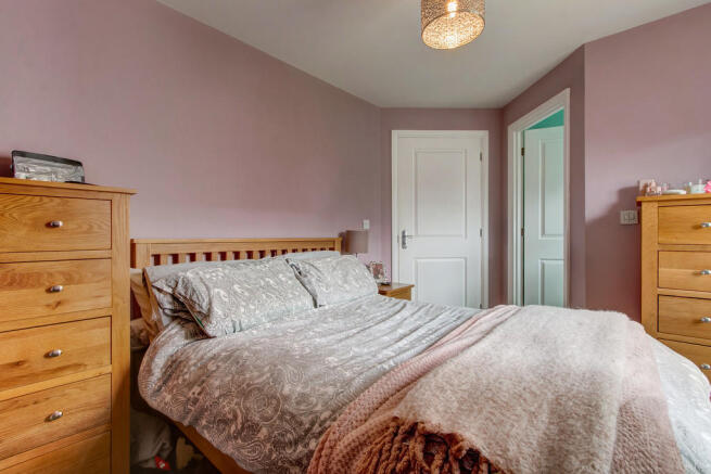 Master Bedroom - ...
