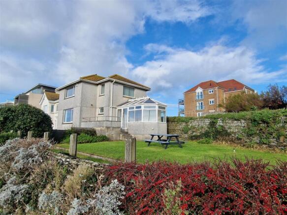 House and Garden Main