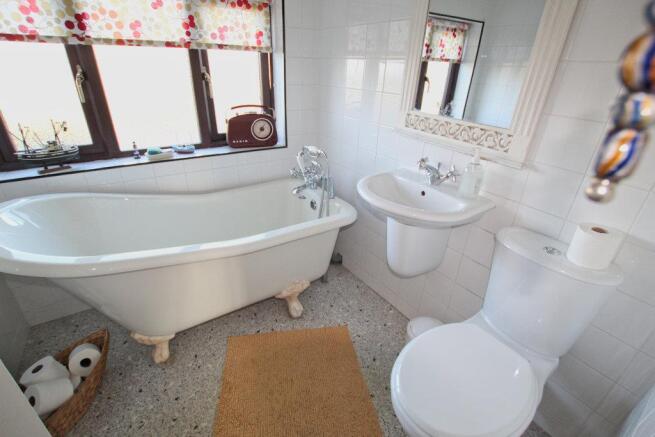 HOUSE BATHROOM