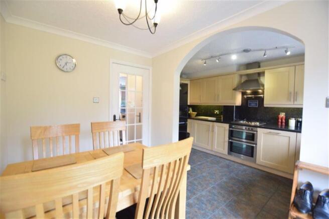 OPEN PLAN DINING KITCHEN ROOM