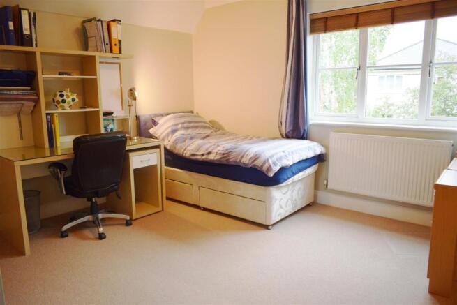 Bed 2a.JPG