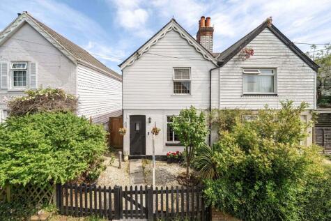 The Street, Hawkinge, CT18