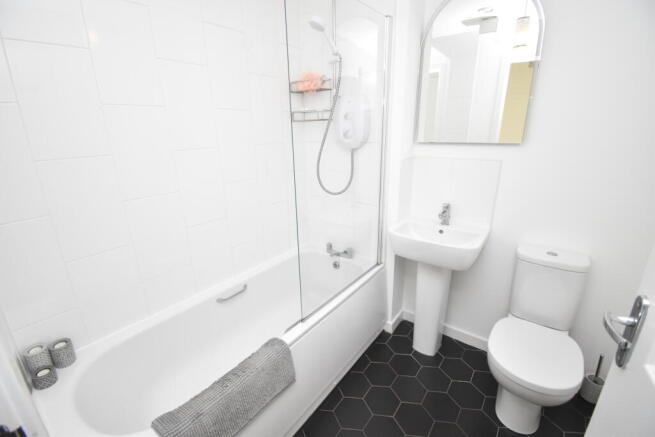 Bathroom.JPG
