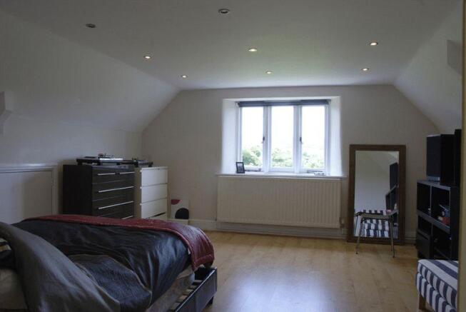 Bedroom 8 -2