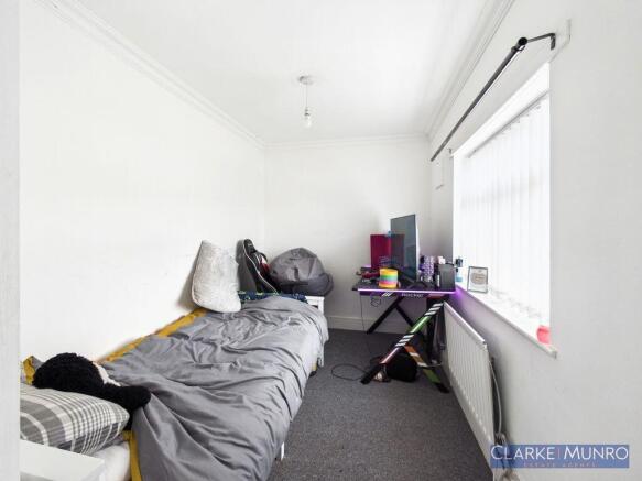 3 bed Semi-Detached for sale Image 9