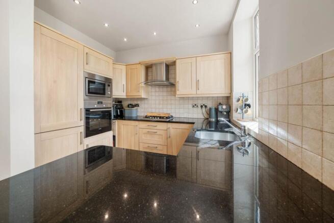 3 bed Detached for sale Image 11