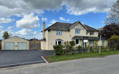 Newland Lane Newland Droitwich, Worcestershire, WR9 7JH