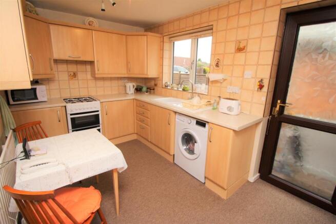 Kitchen 1.JPG