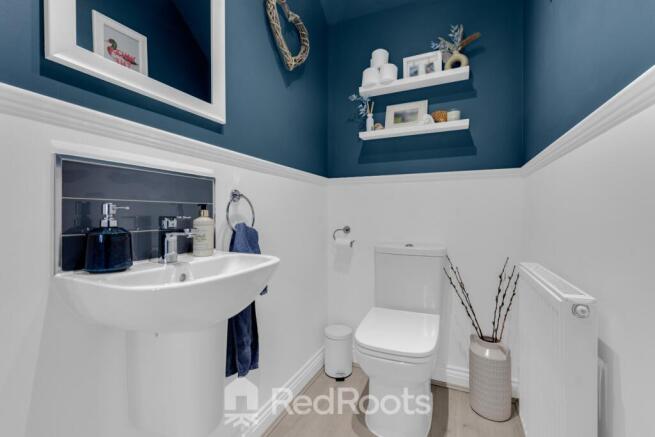 2 bed Semi-Detached for sale Image 7