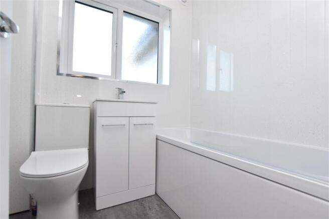 3 bed Bungalow for sale Image 12