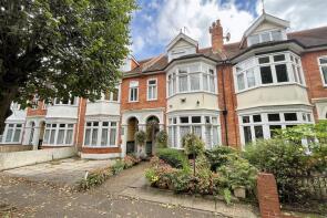 Owners Accomodation, Pineleigh Guest House, Fisherman's Avenue, Bournemouth BH6 3SQ