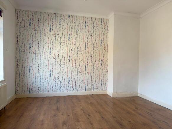2 bed Terraced for sale Image 7