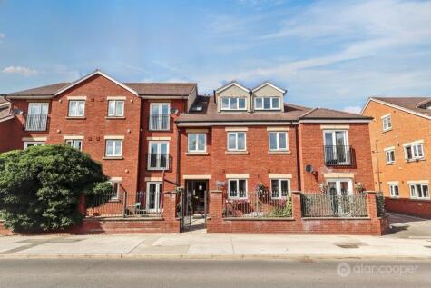 Flat, Heathside, Heath End Road, Nuneaton, CV10 7BF