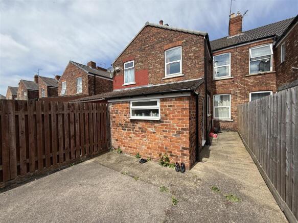 4 bed House Share to rent Image 10