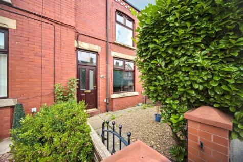 Warrington Road, Abram, WN2