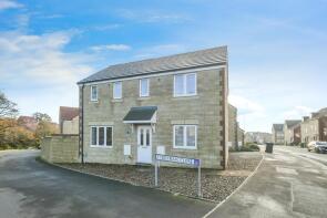 27, Gainey Gardens, Chippenham SN15 1UG
