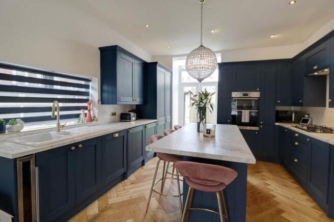 Kitchen Area 1.2