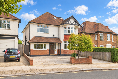 Penshurst Gardens, Edgware, HA8
