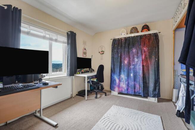 3 bed Semi-Detached for sale Image 12