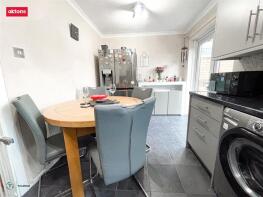 20, Castell Y Fan, Caerphilly CF83 3JL