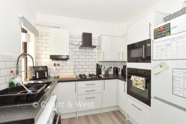 Kitchen/ Lounge