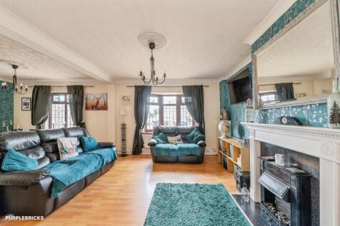 Ruskin Road, Grays, RM16