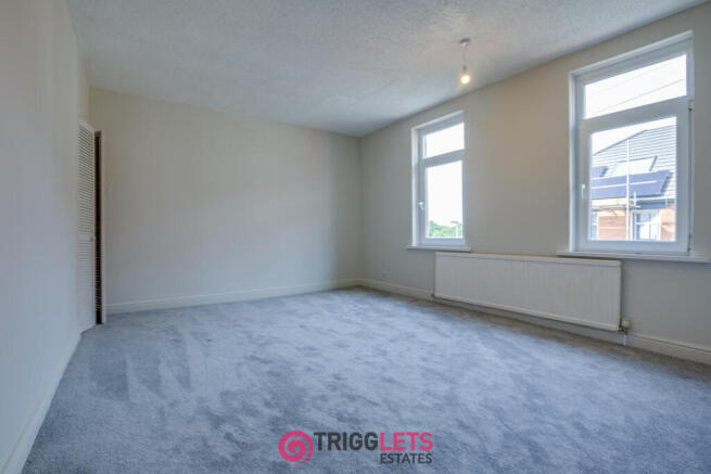 2 bed Terraced to rent Image 12