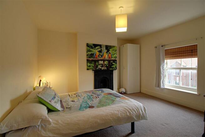 Bedroom 1 (Double)