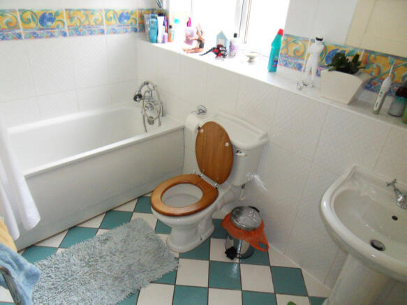 Photo 8
