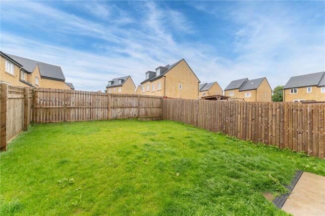 3 bed Semi-Detached for sale Image 9