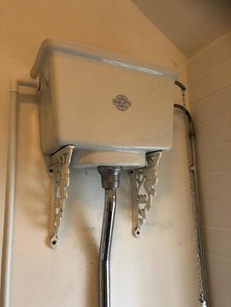 Feature Toilet