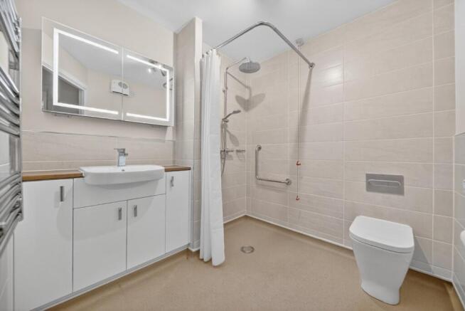 1 bed Retirement Property for sale Image 8